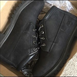 Women’s size 8 Timberlands