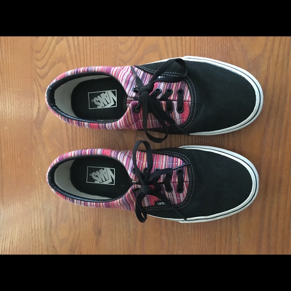 Vans - Picture 2 of 4