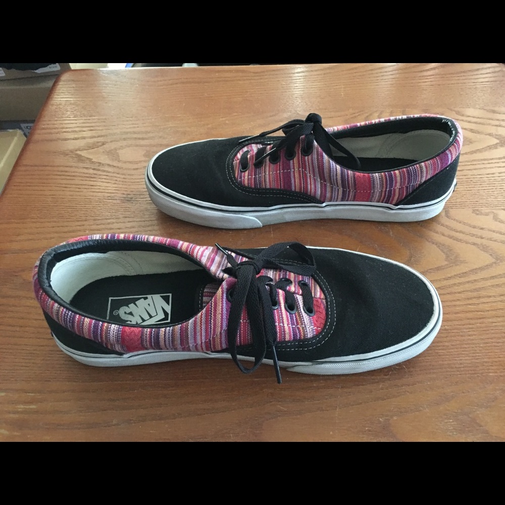 Vans - Picture 4 of 4