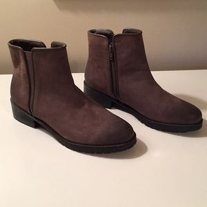 Steve Madden Brown Leather Boots