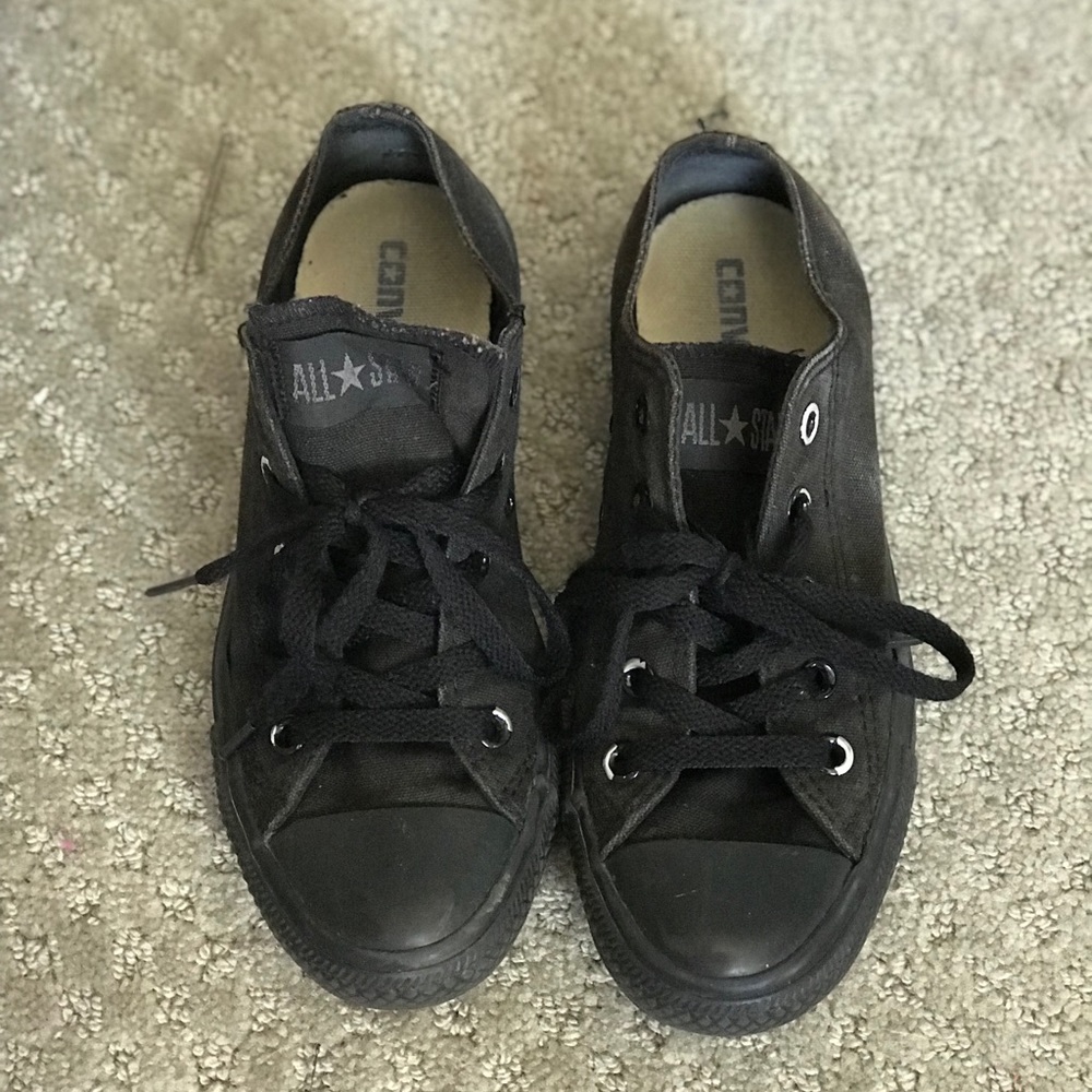 All Black Converse Lowtops