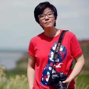 Meet your Posher, Iris