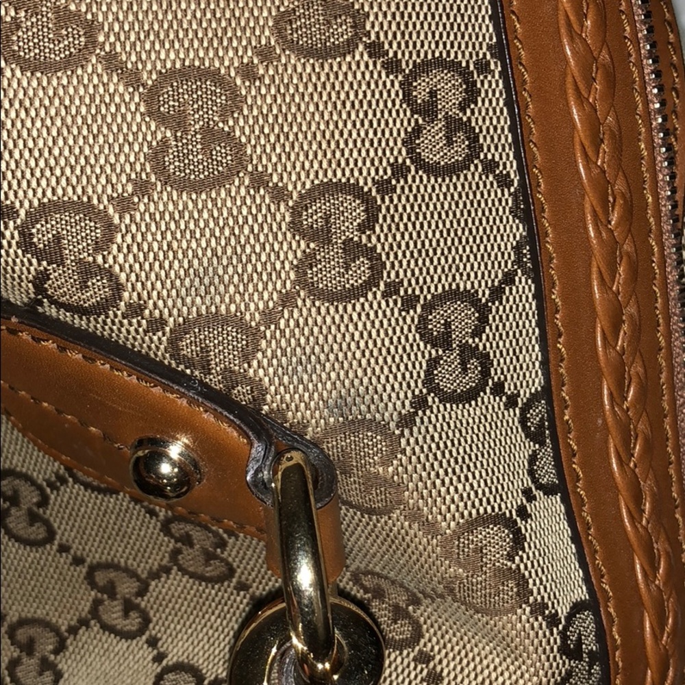 🛑SOLD🛑 Gucci Handbag with Crossbody Strap - Picture 8 of 8
