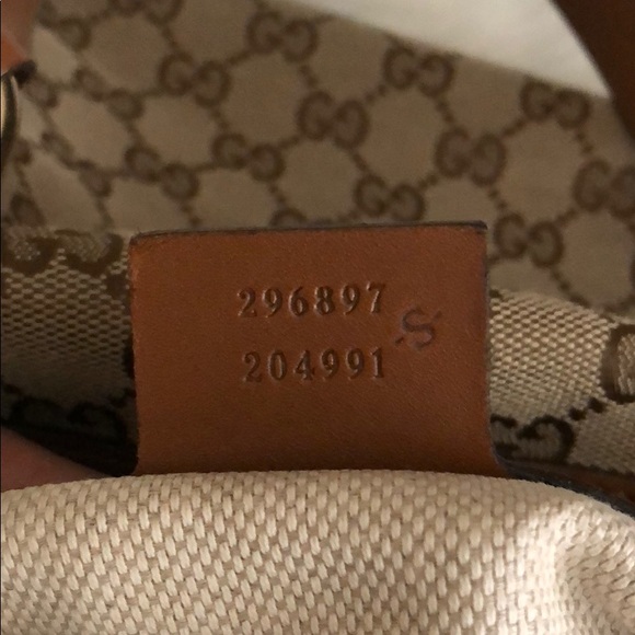 🛑SOLD🛑 Gucci Handbag with Crossbody Strap - Picture 4 of 8