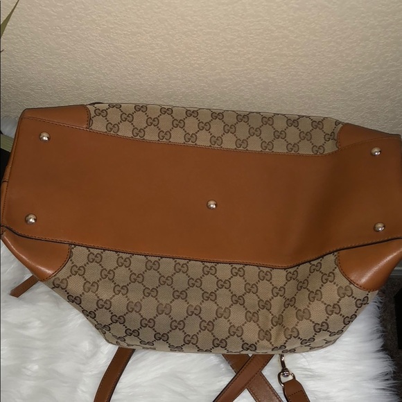 🛑SOLD🛑 Gucci Handbag with Crossbody Strap - Picture 6 of 8