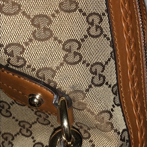 🛑SOLD🛑 Gucci Handbag with Crossbody Strap - Picture 8 of 8