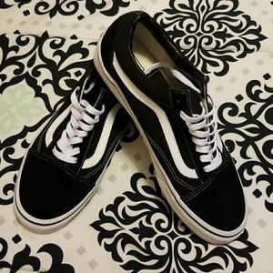 Men's Vans Old Skool Black & White Skate Shoes