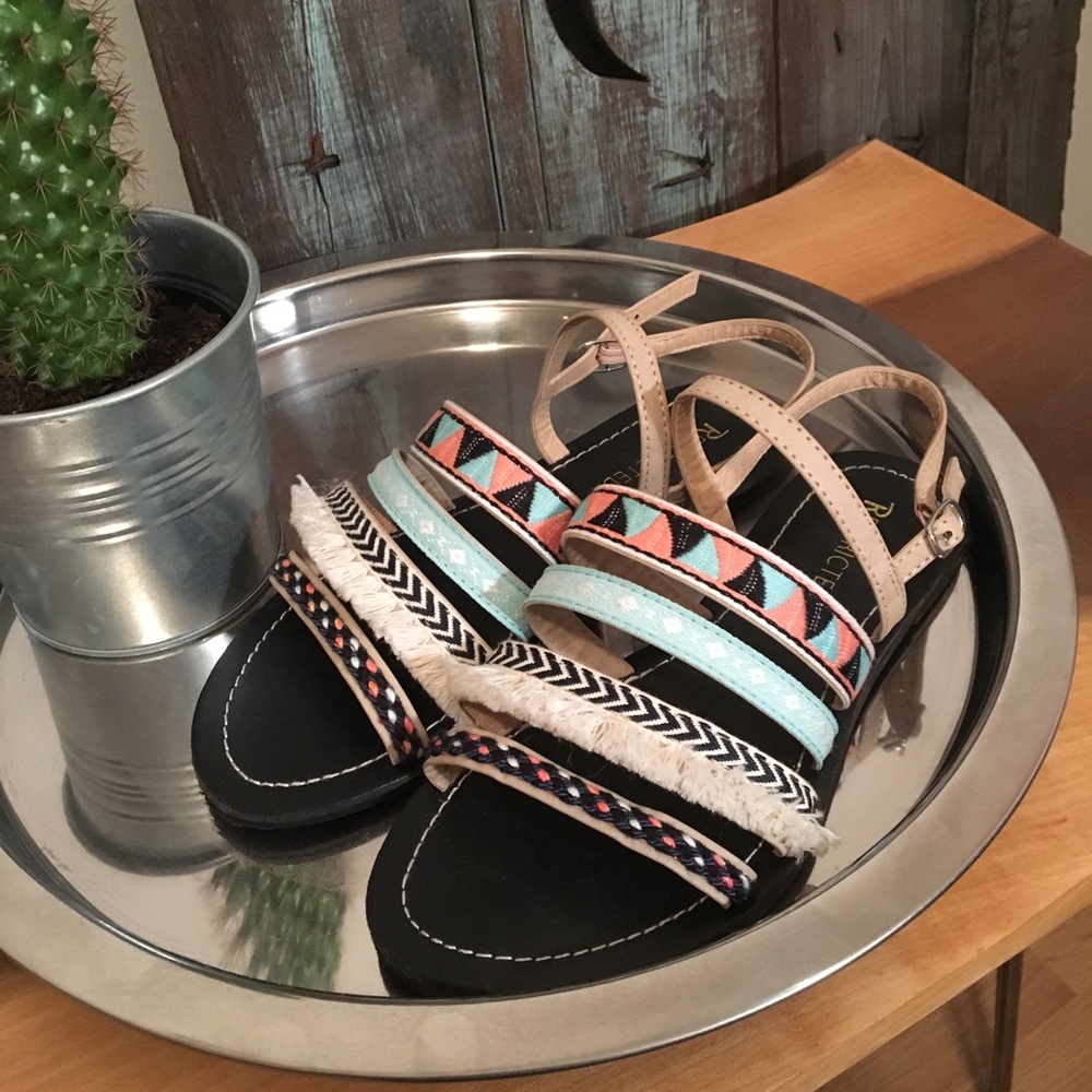 Womens sandals - 7.5