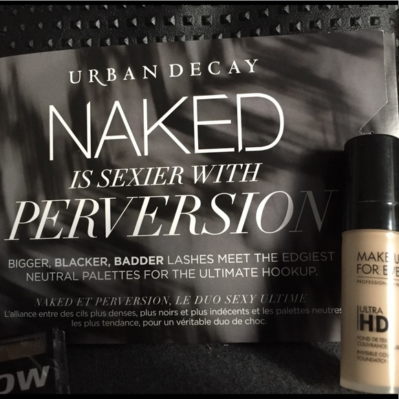 Assorted full and sample sized makeup - Picture 5 of 8