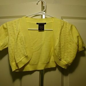 Short sleeve sweater