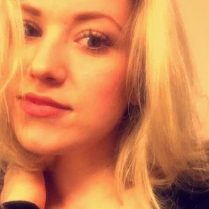 Meet your Posher, Chloe