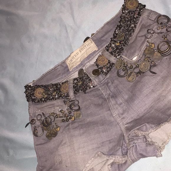 Limited edition hand embellished shorts - Picture 4 of 5