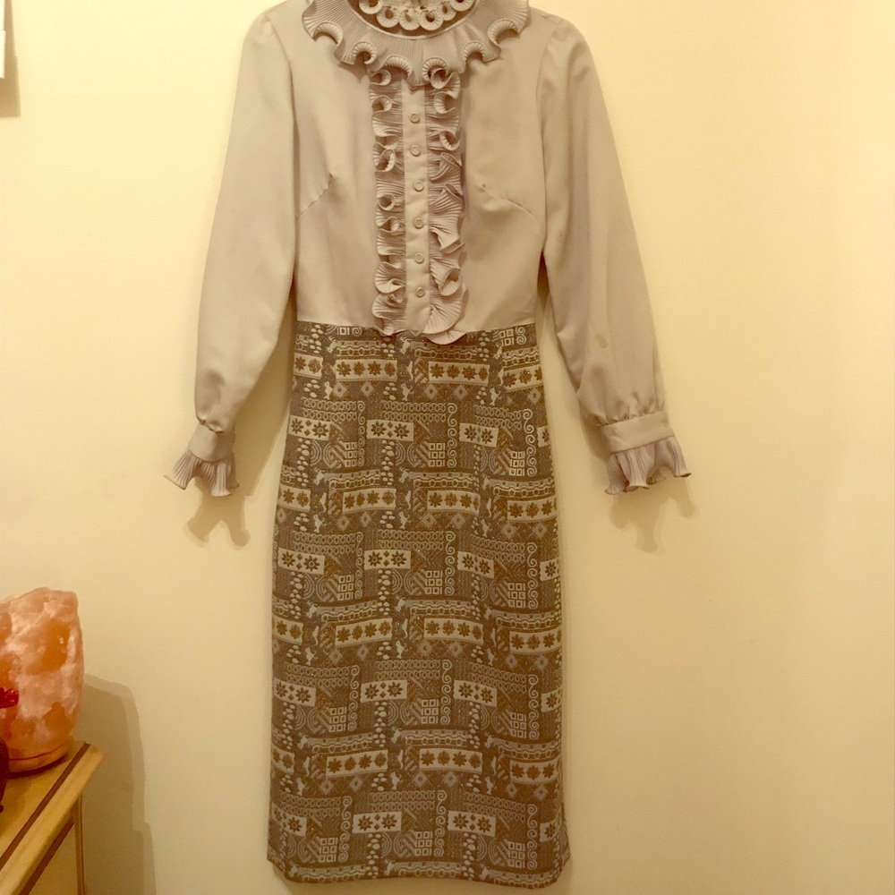 Vintage 1960s MadMen Ruffle Dress silver gray gold