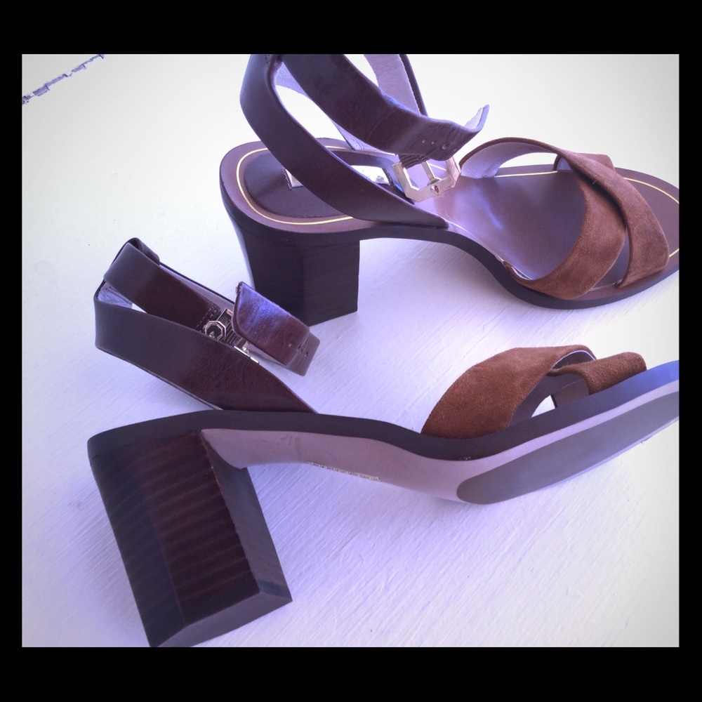 Vince Camuto Louise et Cie heeled sandals