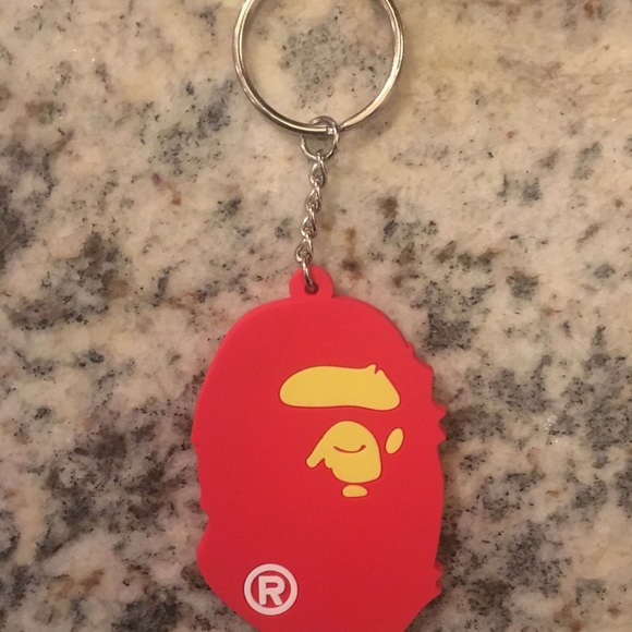 ❌Holiday Sale ❌ Bape keychain - Picture 5 of 7