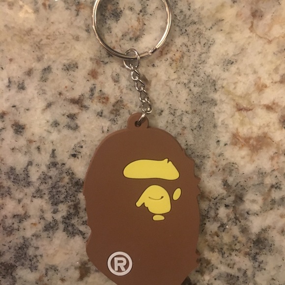 ❌Holiday Sale ❌ Bape keychain - Picture 6 of 7