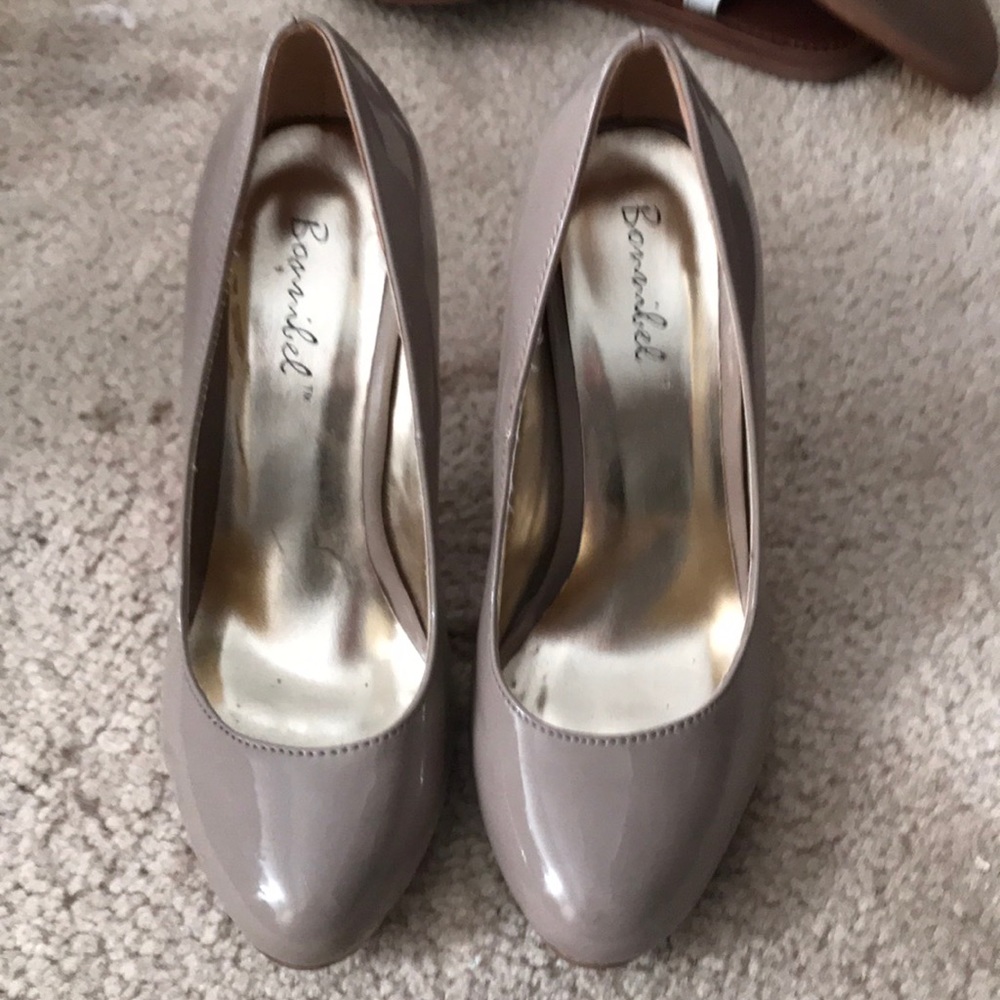 Nude dress heels
