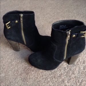 Steve Madden suede ankle booties