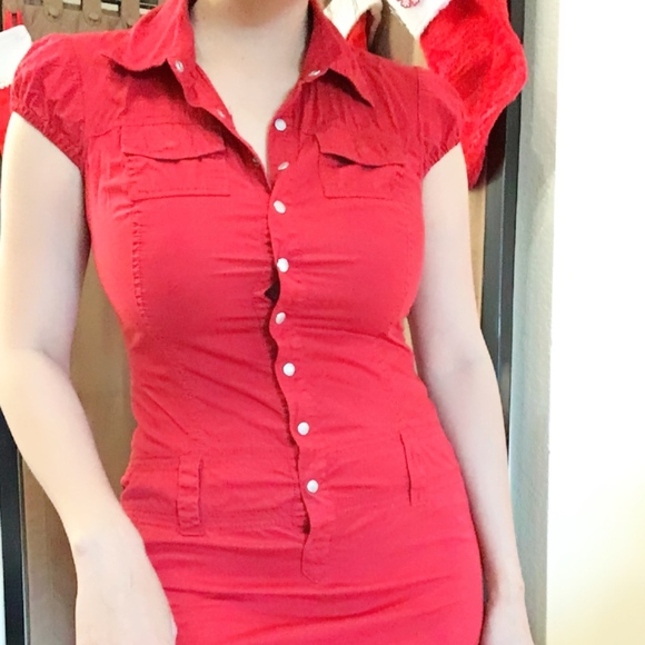 Guess Red Button Up Skirt - Picture 1 of 4