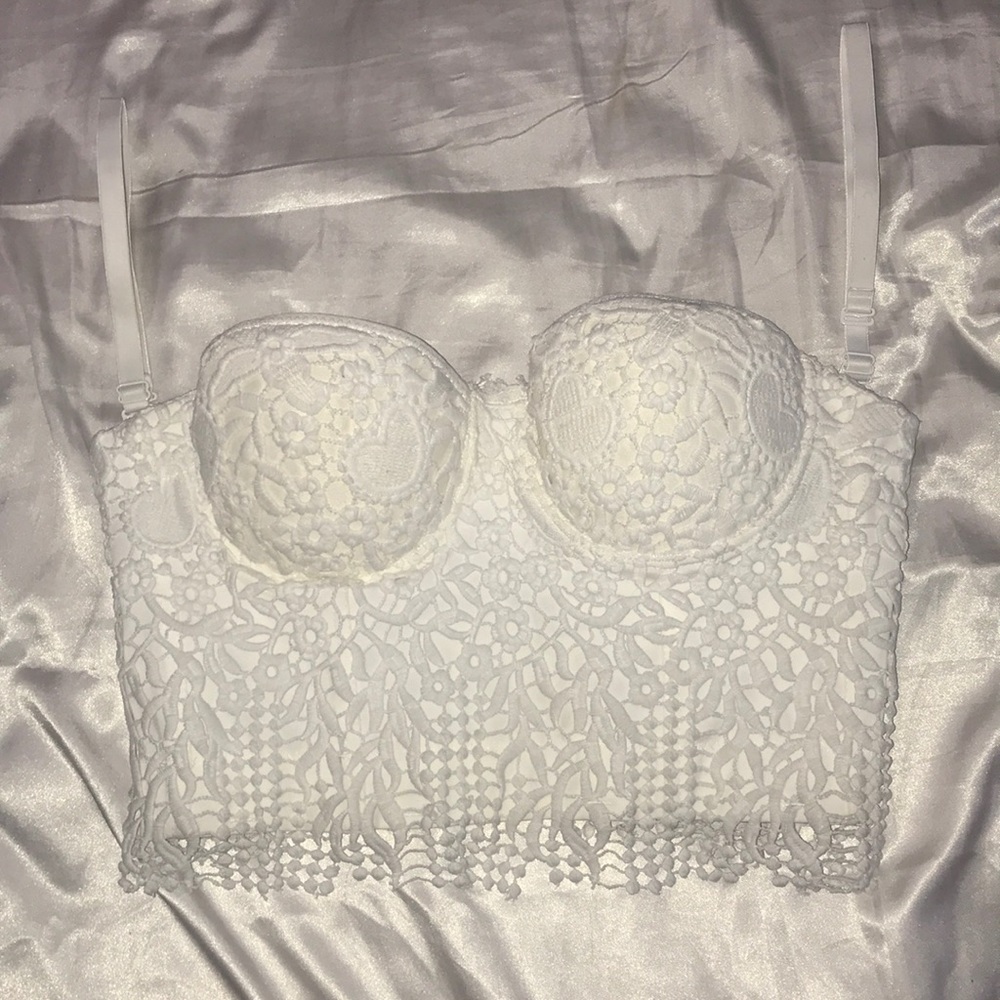 White laced corset crop