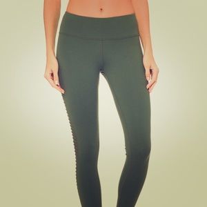 Alo yoga leggings