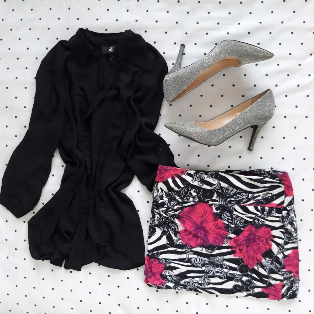 Black & White Mini Skirt w/ Bright Pink Flowers