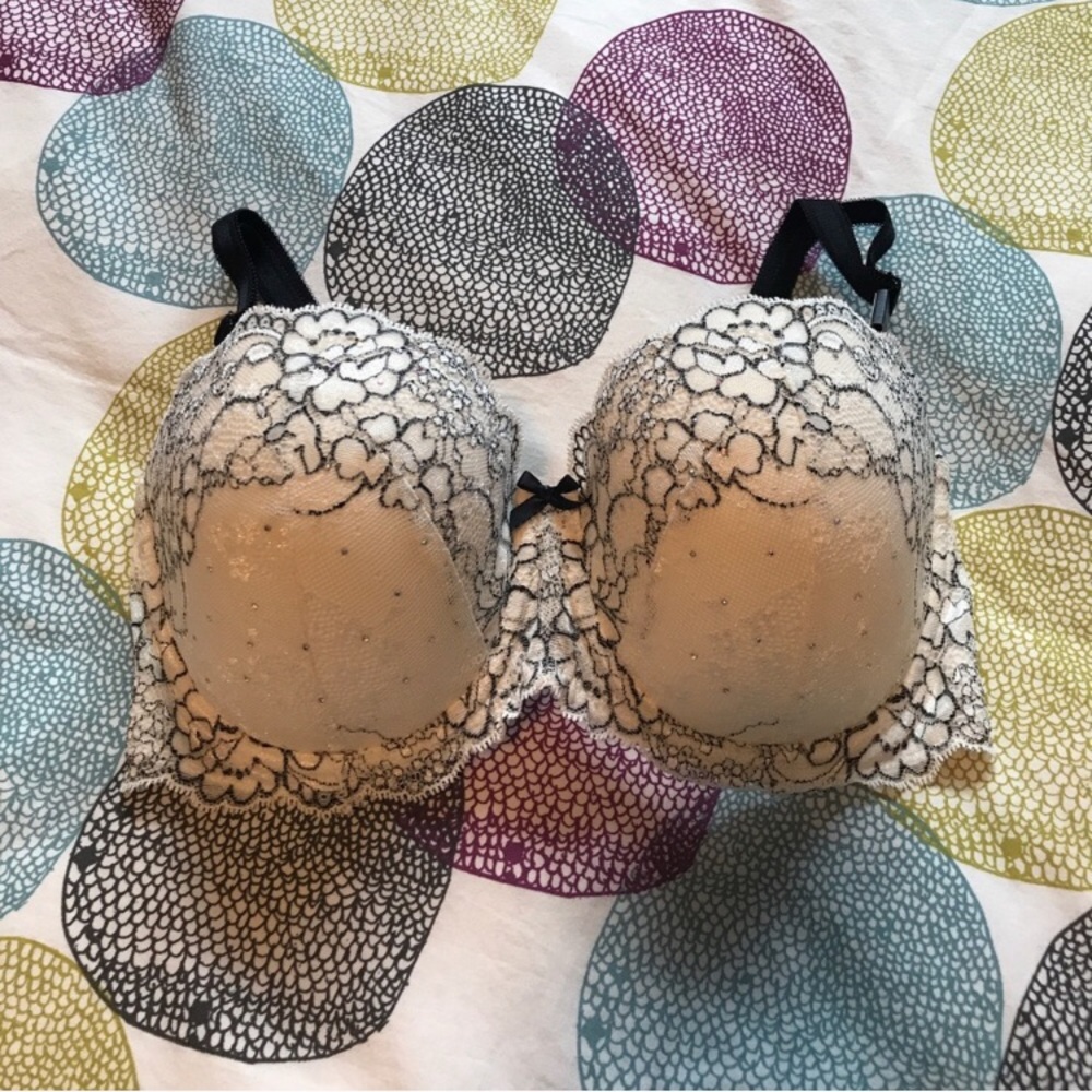 32DDD Victoria’s Secret Multi Way Bra