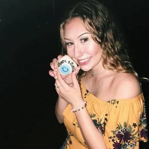 Meet your Posher, Ali