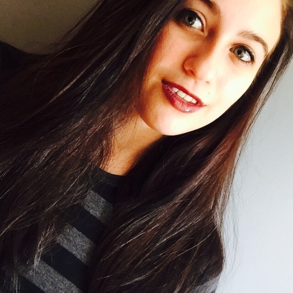 Meet your Posher, Aimee - Picture 1 of 1