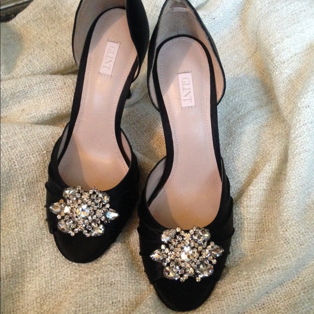 Glint Pumps