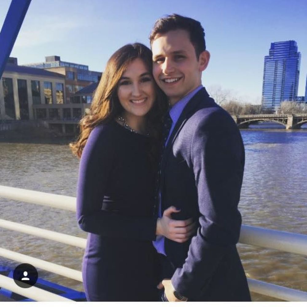 Meet your Posher, Taylor