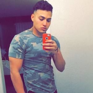 Meet your Posher, Pedro luis