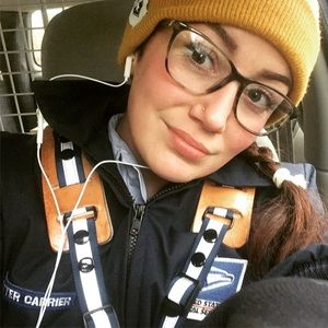 Meet your Posher, Sara