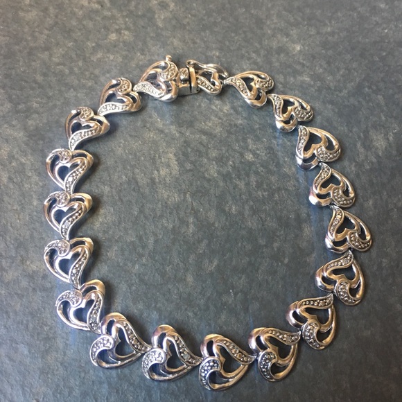 SOLD ON M! 925 sterling silver heart bracelet - Picture 1 of 3