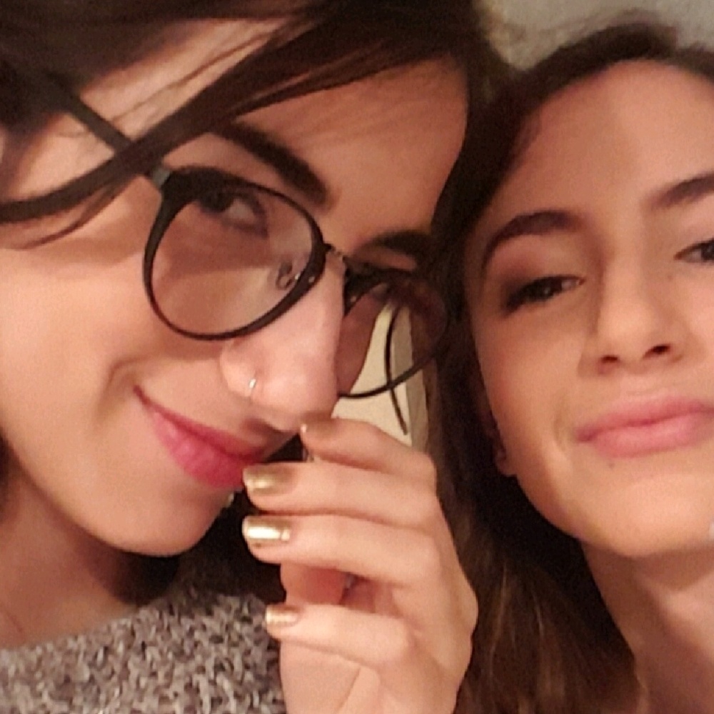 Meet your Posher, Nina