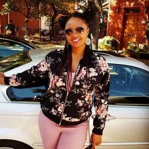 Meet your Posher, Riona