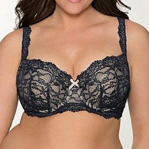 Woman's 38 G bra. Only tired on