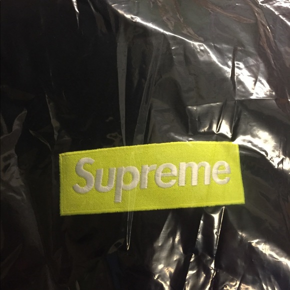 Supreme Box Logo Hoodie-Fall 2017- Black-Large - Picture 2 of 5