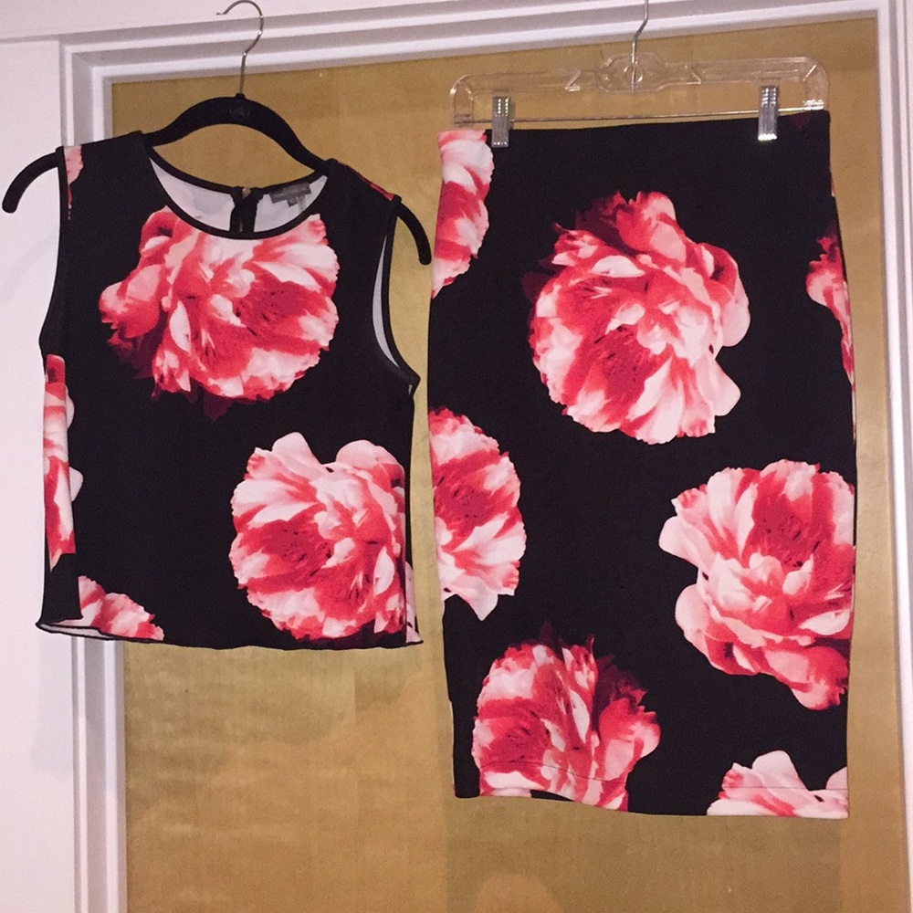 Vince Camuto floral top/skirt combo