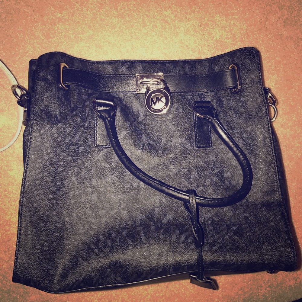 Michael Kors Hamilton Large LIKE NEW!