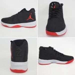 MENS Jordon b. fly 881444 006 size 16
