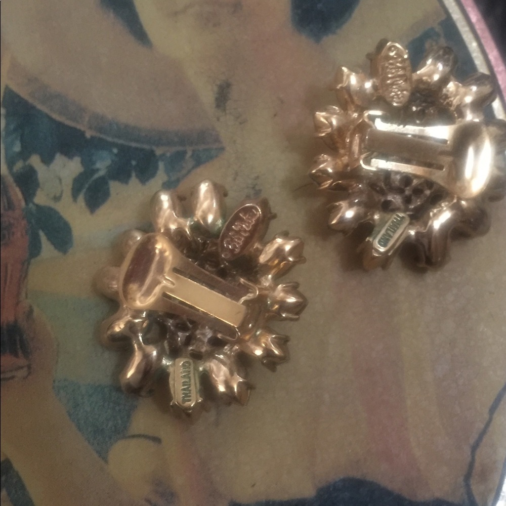 Bob Mackie vintage rhinestone flower earrings - Picture 5 of 6