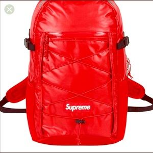 100% AUTHENTIC red supreme bag for the low.