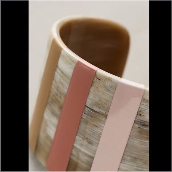 Anthro Horn Ombre Striped Cuff Statement Bracelet - Picture 4 of 7