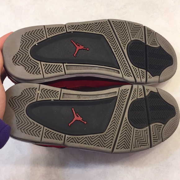 Air Jordan Retro 4 "Toro" - Picture 4 of 5