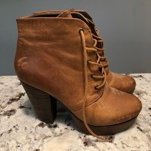 Steve Madden Camel Platform Booties Size 8