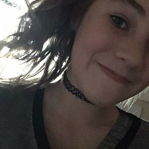 Meet your Posher, Celeste