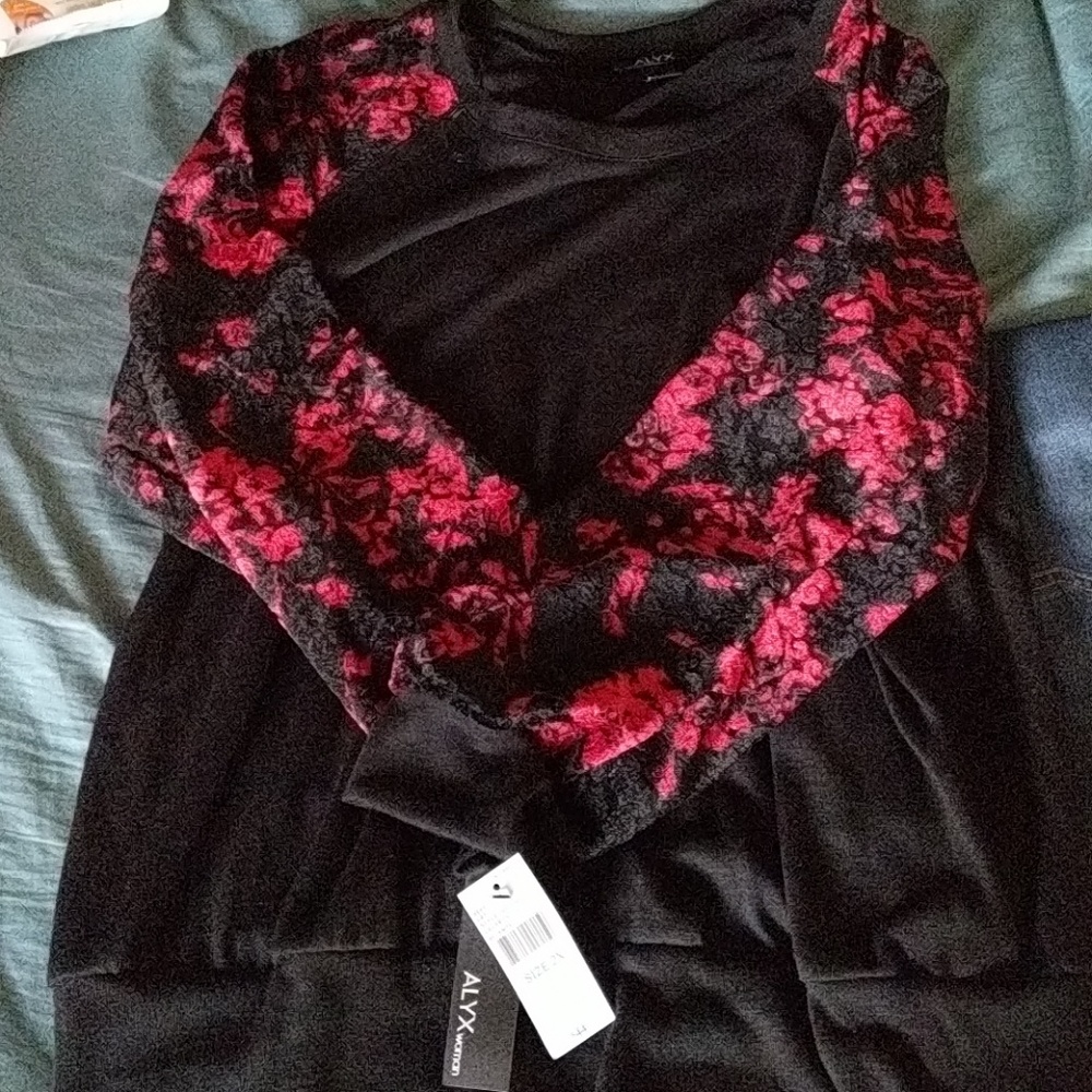 Sweater - Picture 2 of 5