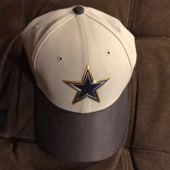 NFL Other - 3/$13 NWOT Dallas Cowboys med-large NFL New Era