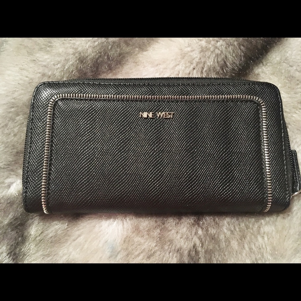‼️3 FOR 20‼️ Nine West Wallet